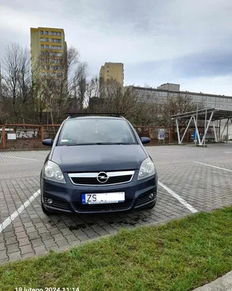 opel zafira Opel Zafira cena 9000 przebieg: 200941, rok produkcji 2007 z Szczecin